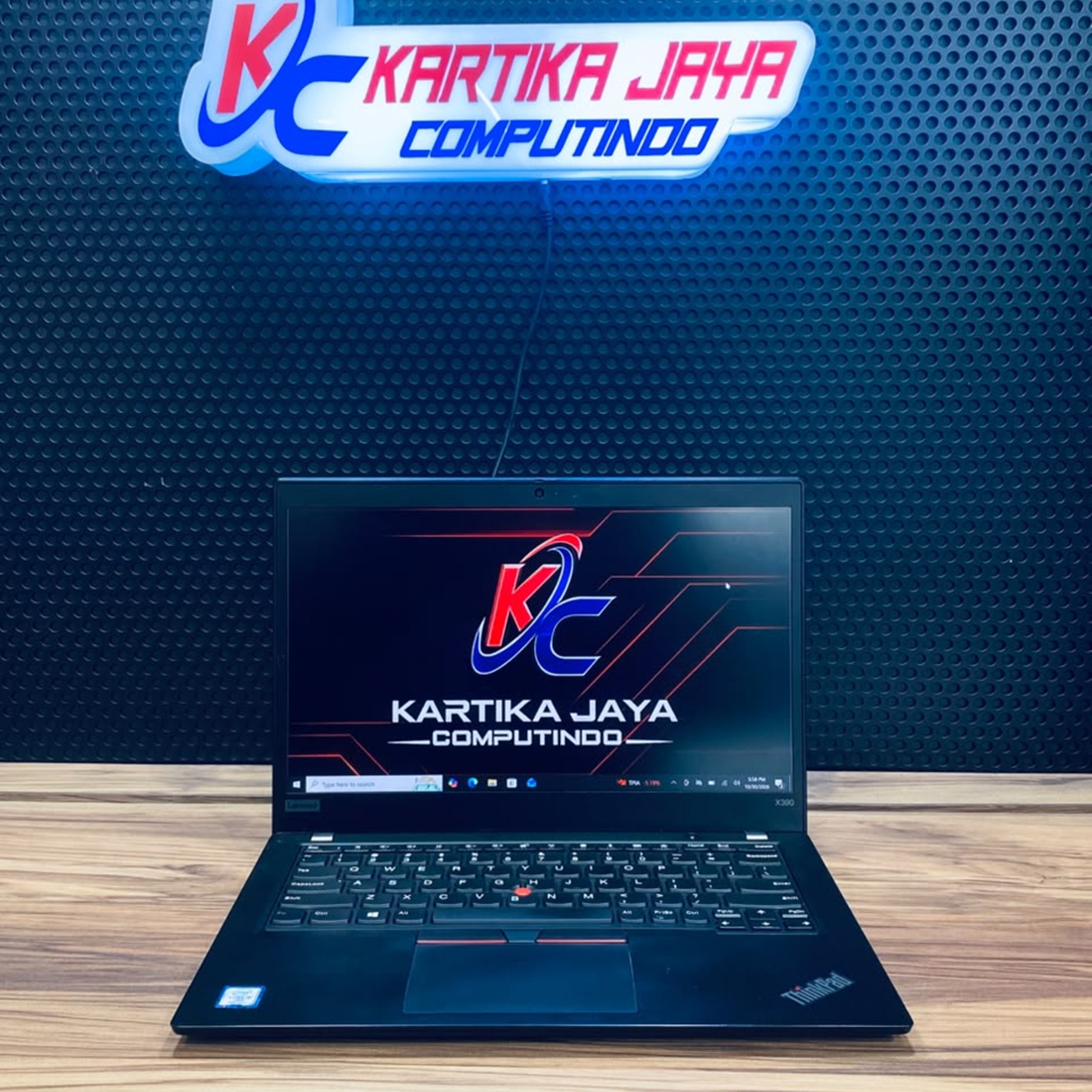 LENOVO THINKPAD X390 CORE I5  RAM 16 SSD 2ND MURAH